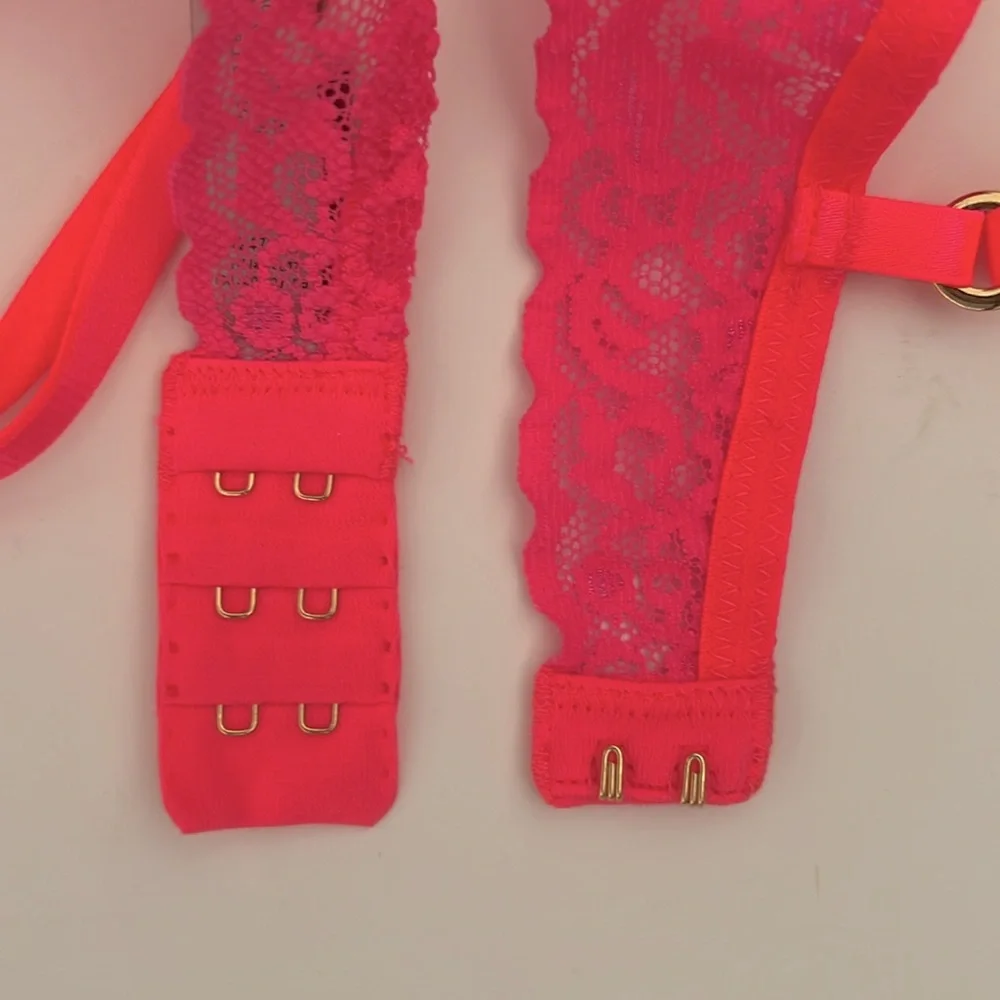 Victorias Secret lacy bright