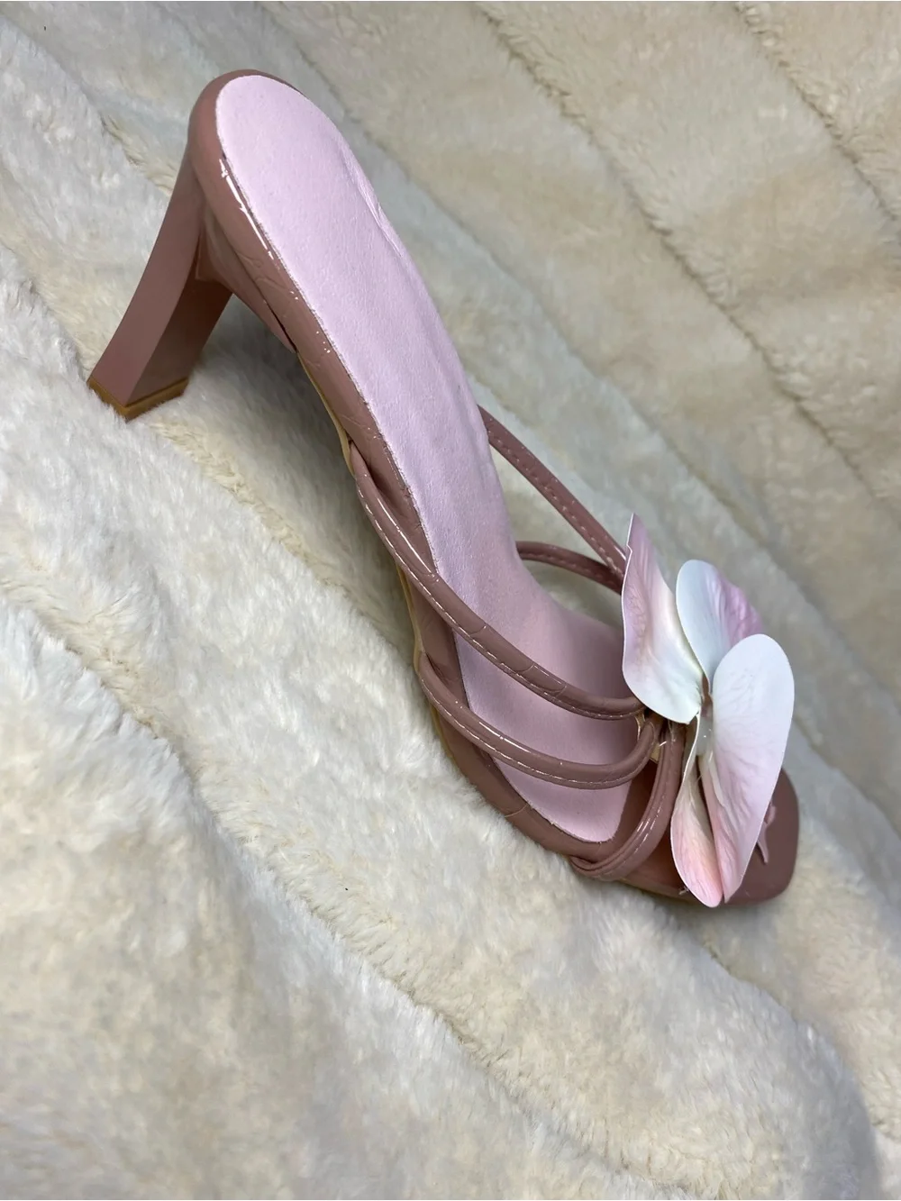 N/A elegant women
