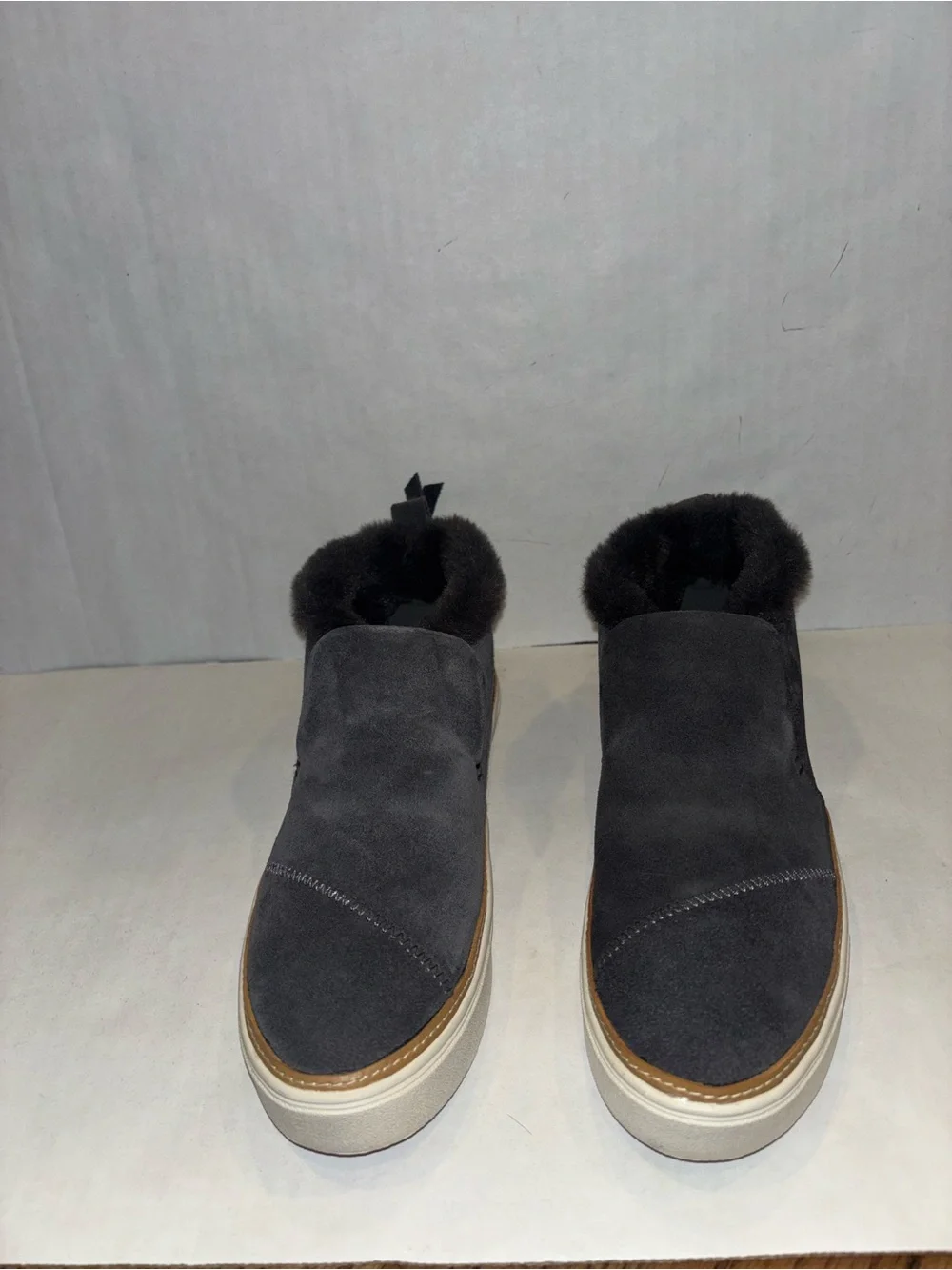 Toms stylish black