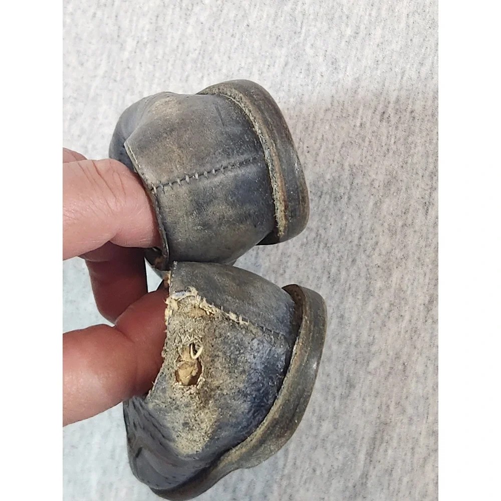Vintage material sole heavy