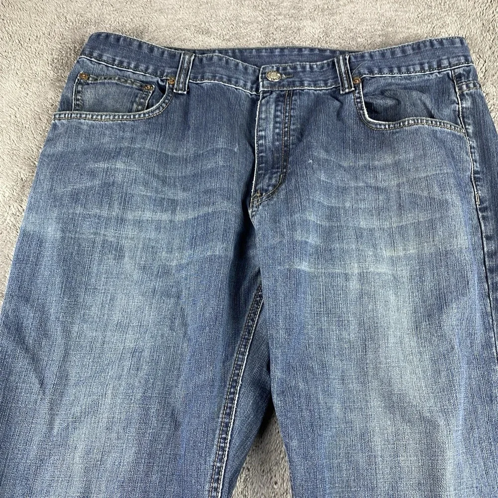 Levis excellent some