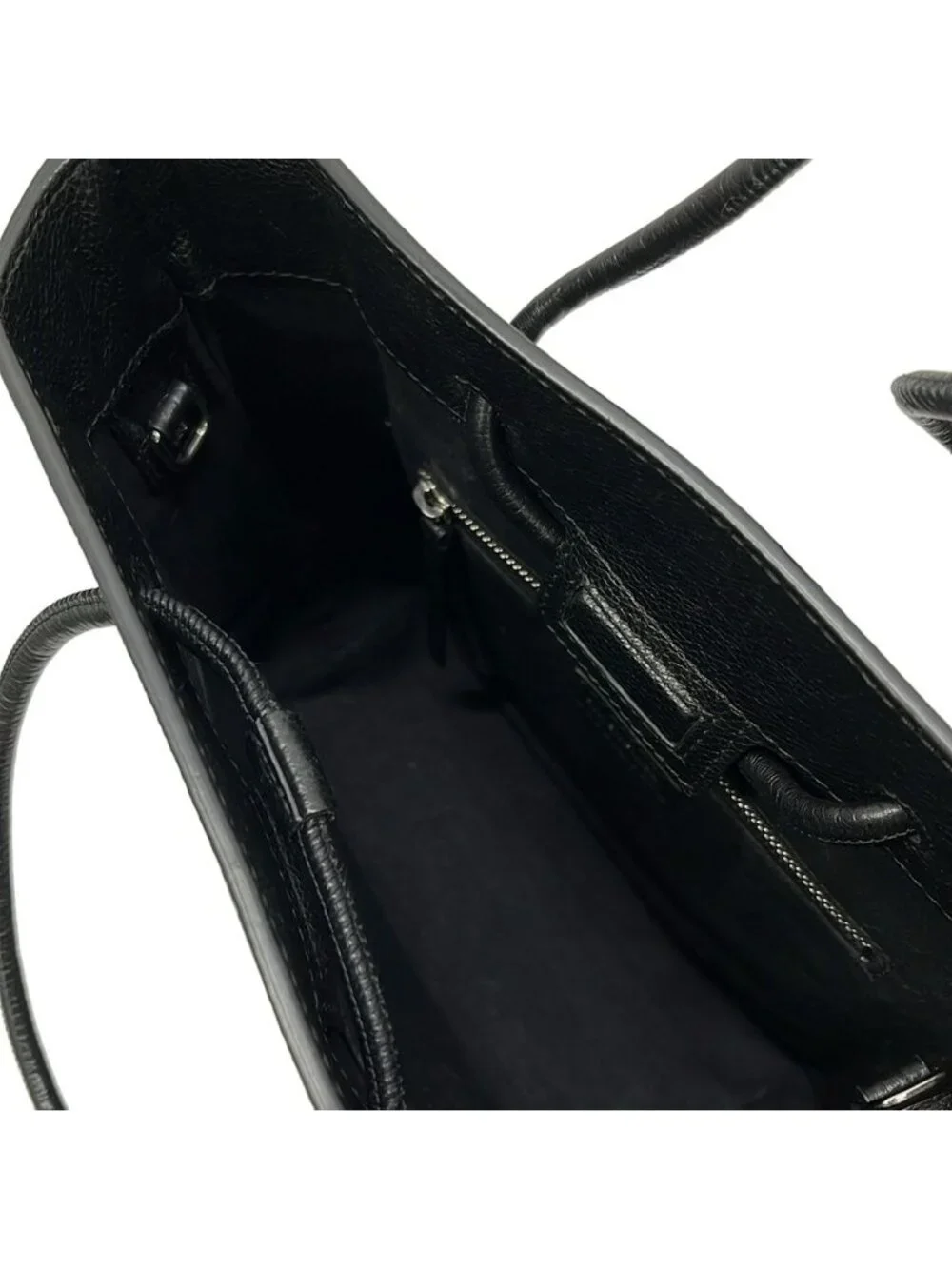 Balenciaga width experts