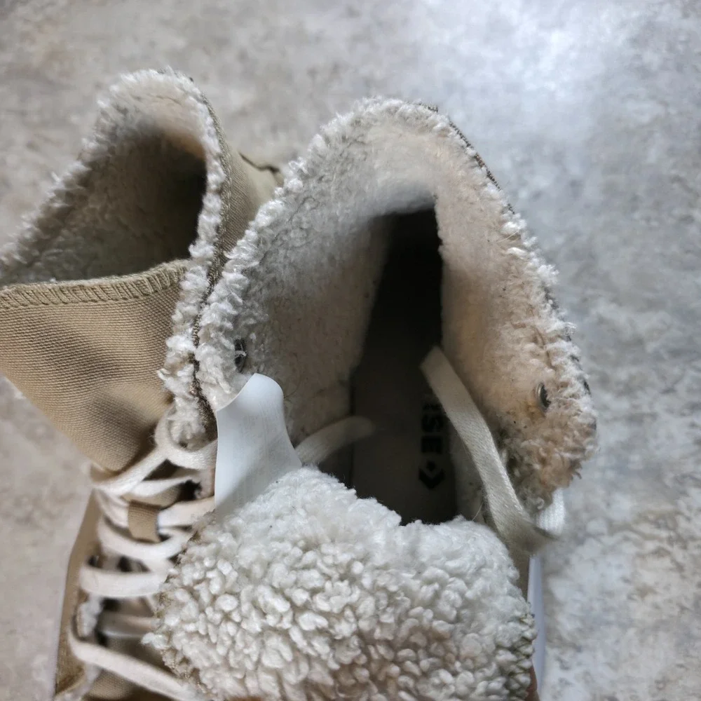Converse product size