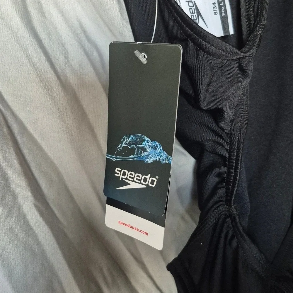 Speedo competitive flyback team