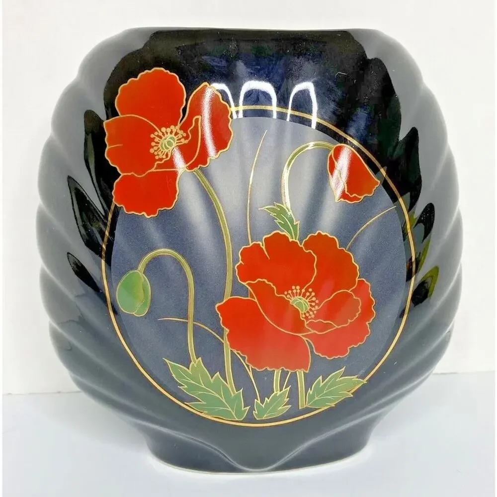 Vintage Fine China Japan Black Vase With Red Poppies Flowers‎ Flask Shape