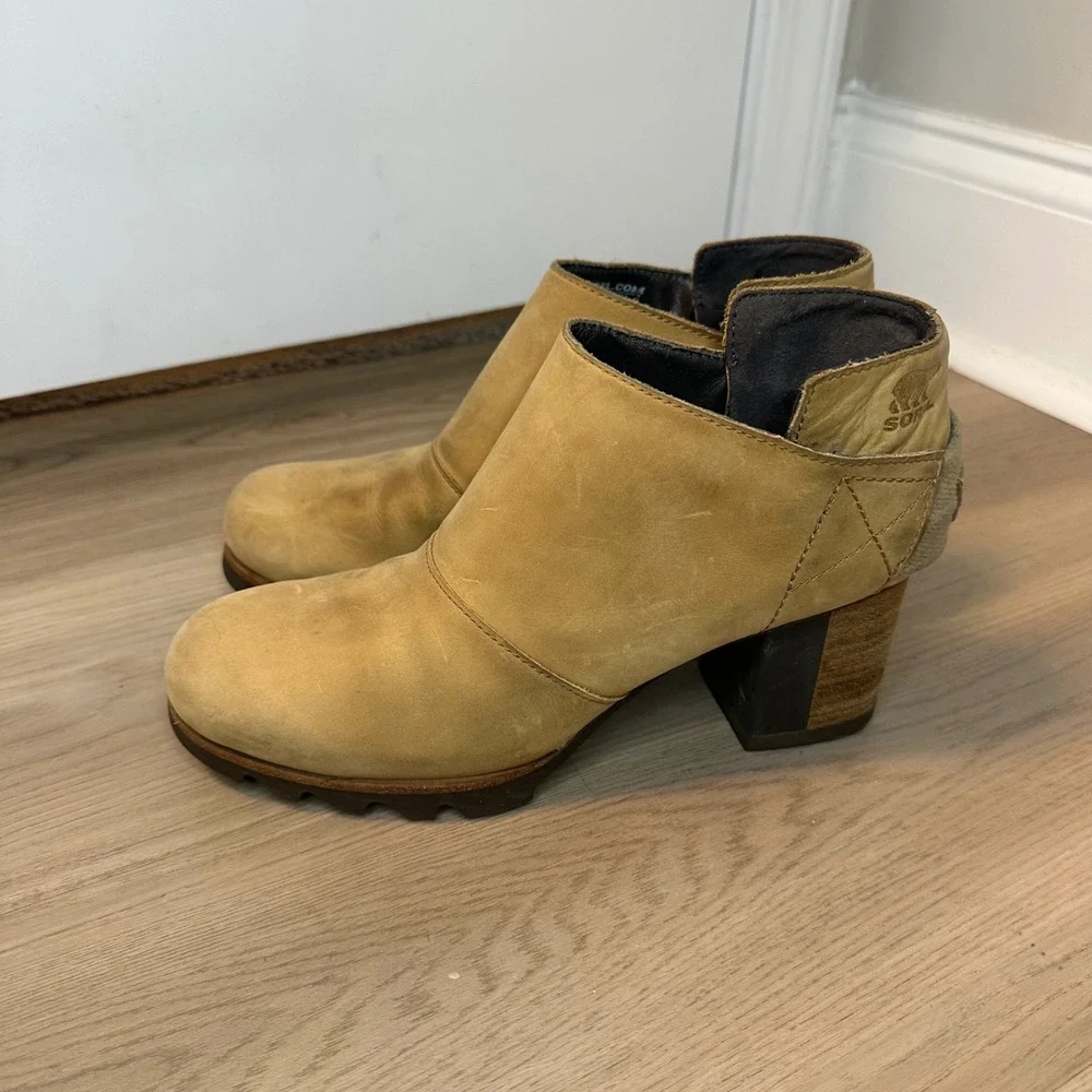 Sorel 7.5 Addington Chelsea Boot‎ In camel