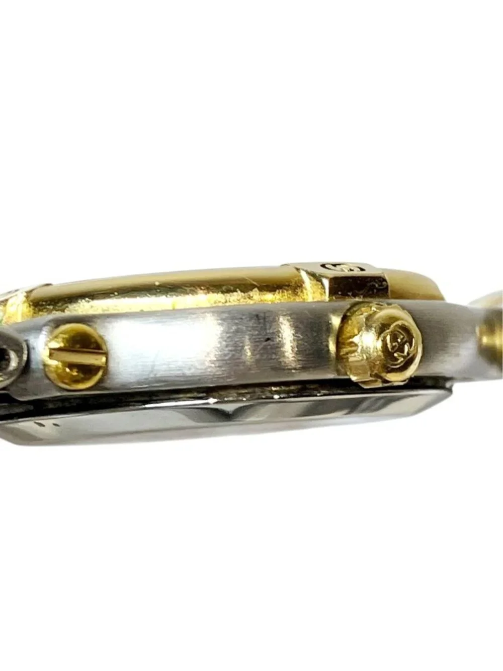 Gucci brand gold