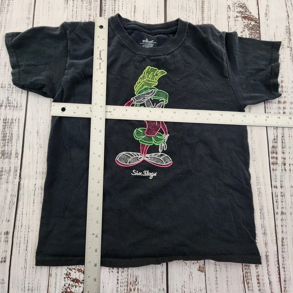 Marvin the Martian Looney Tunes‎ Six Flags Black T-Shirt Youth S