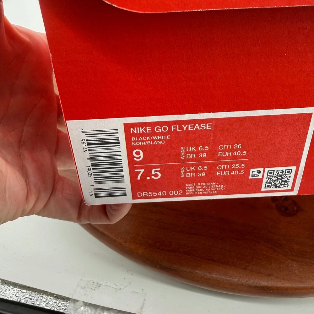 Nike go flyease