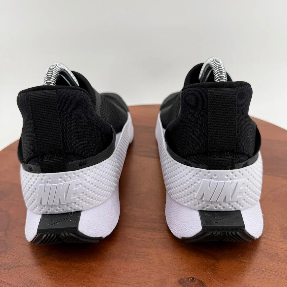 Nike go flyease