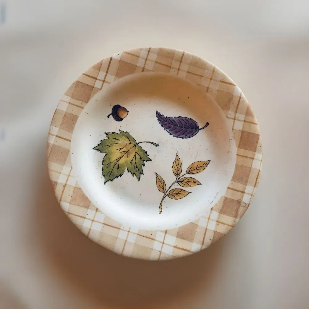 Stoneware Plate‎ Kathy Sulewski Papel Giftware Autumn Breeze Speckled Leaves