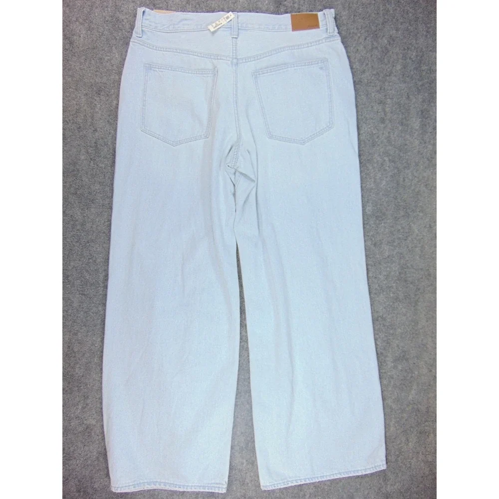 Madewell leg carefully fit