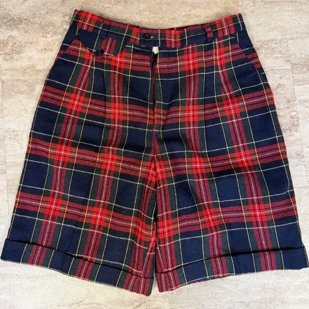 G.J. Forbes Vintage Plaid High Waisted Shorts Red Navy Blue Pleated Made‎ in USA
