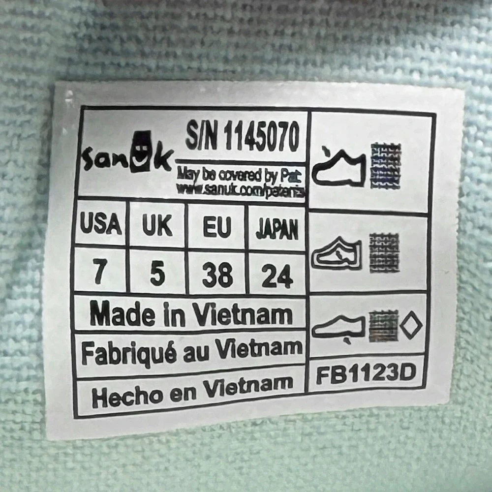 Sanuk item brand