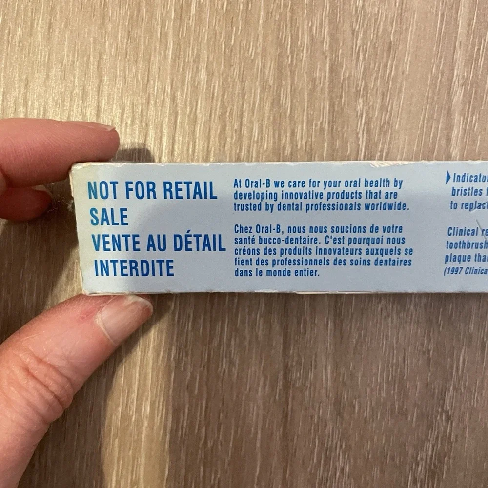 Oral-B box never