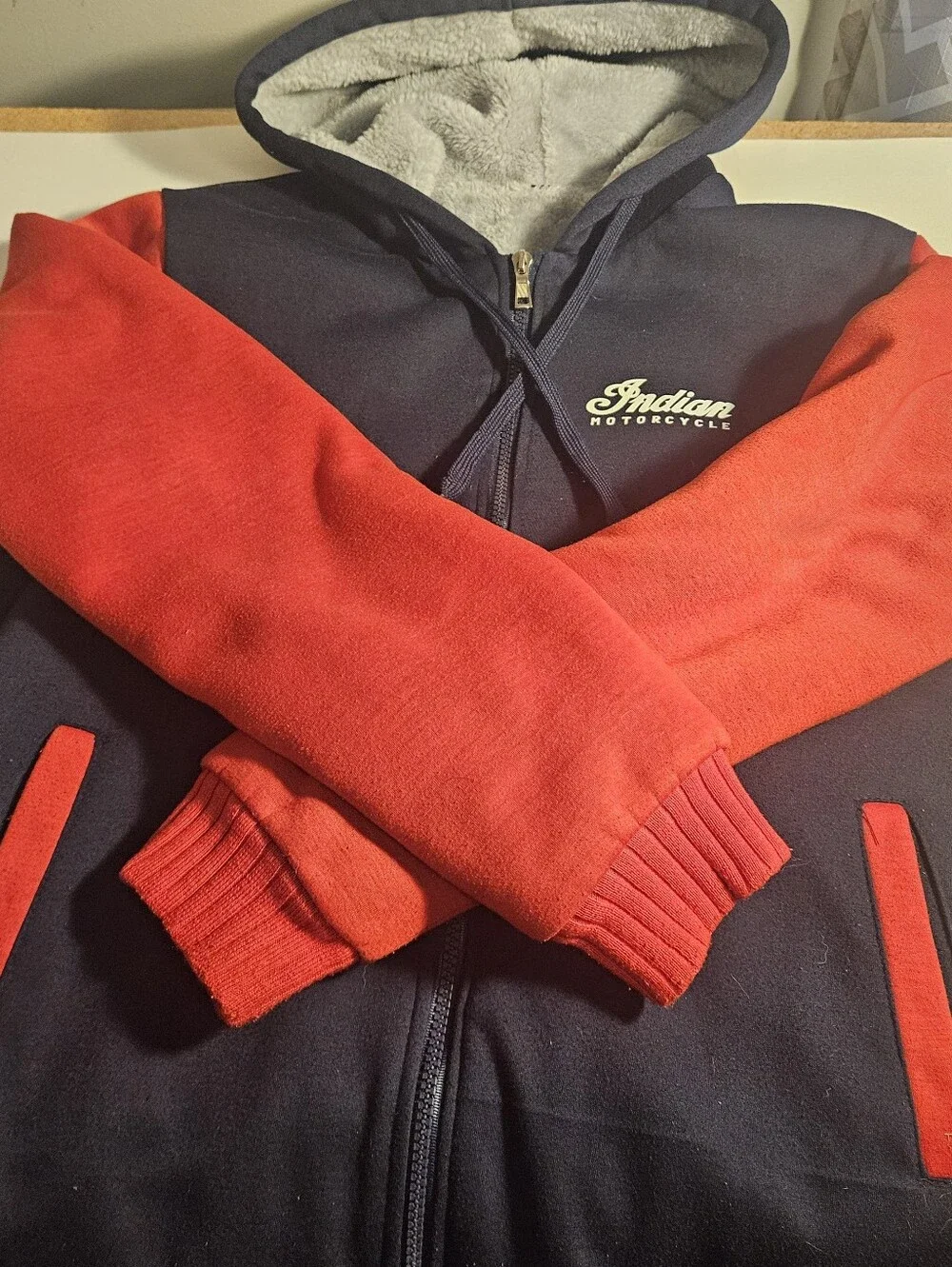 N/A comfortable hooded