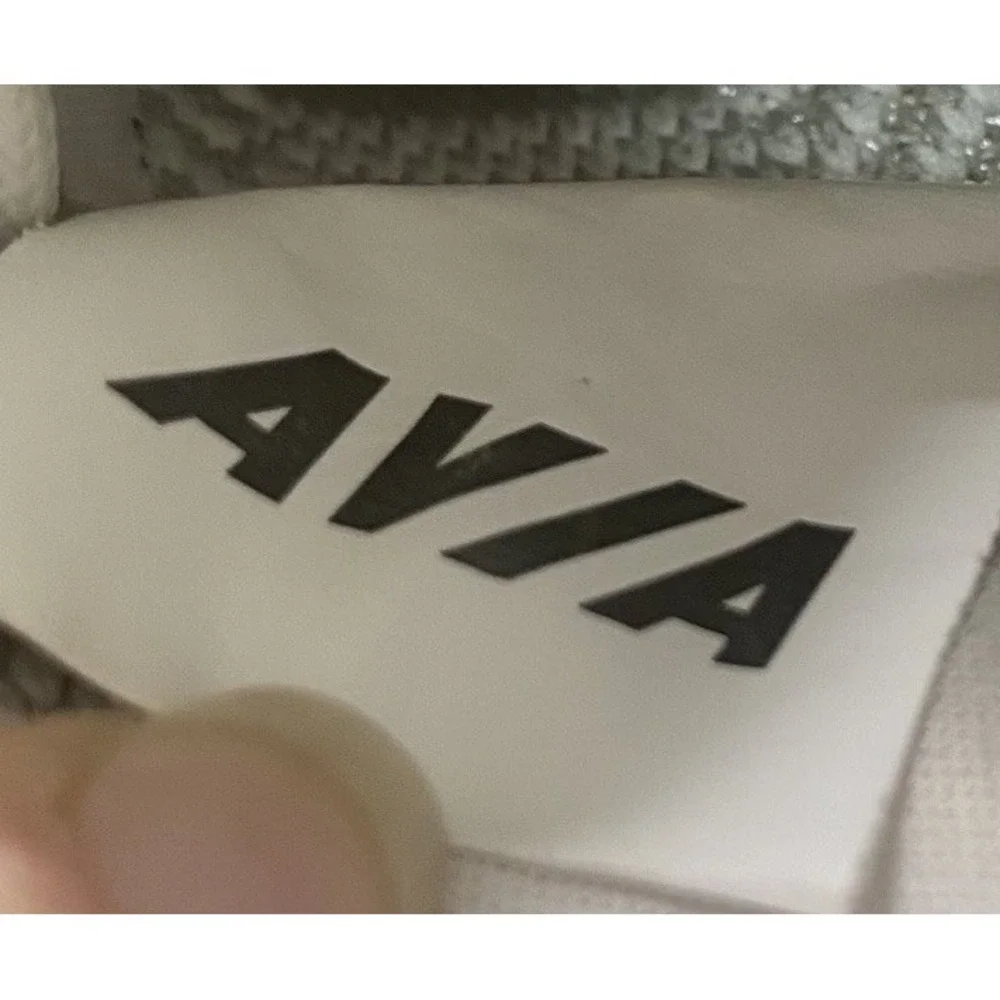 AVIA Womens Slip-on Memory‎ Foam White Sneakers Athletic Shoes 7.5 WIDE