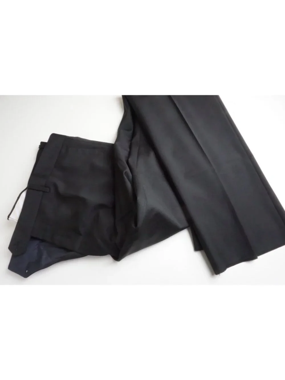 Tagliatore solid black