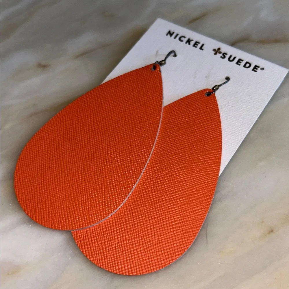 Nickel & Suede nickel suede