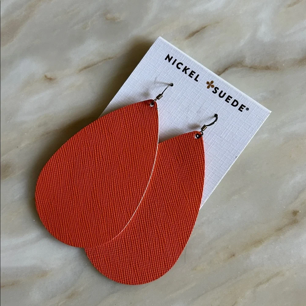Nickel & Suede nickel suede