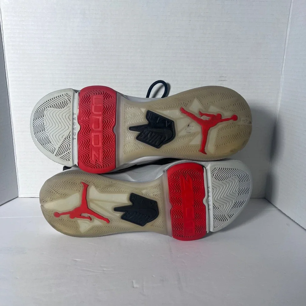 Jordan zoom separate