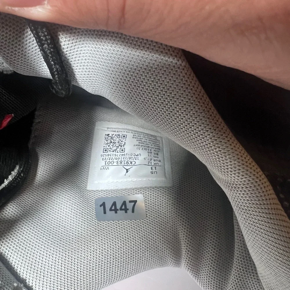 Jordan zoom separate