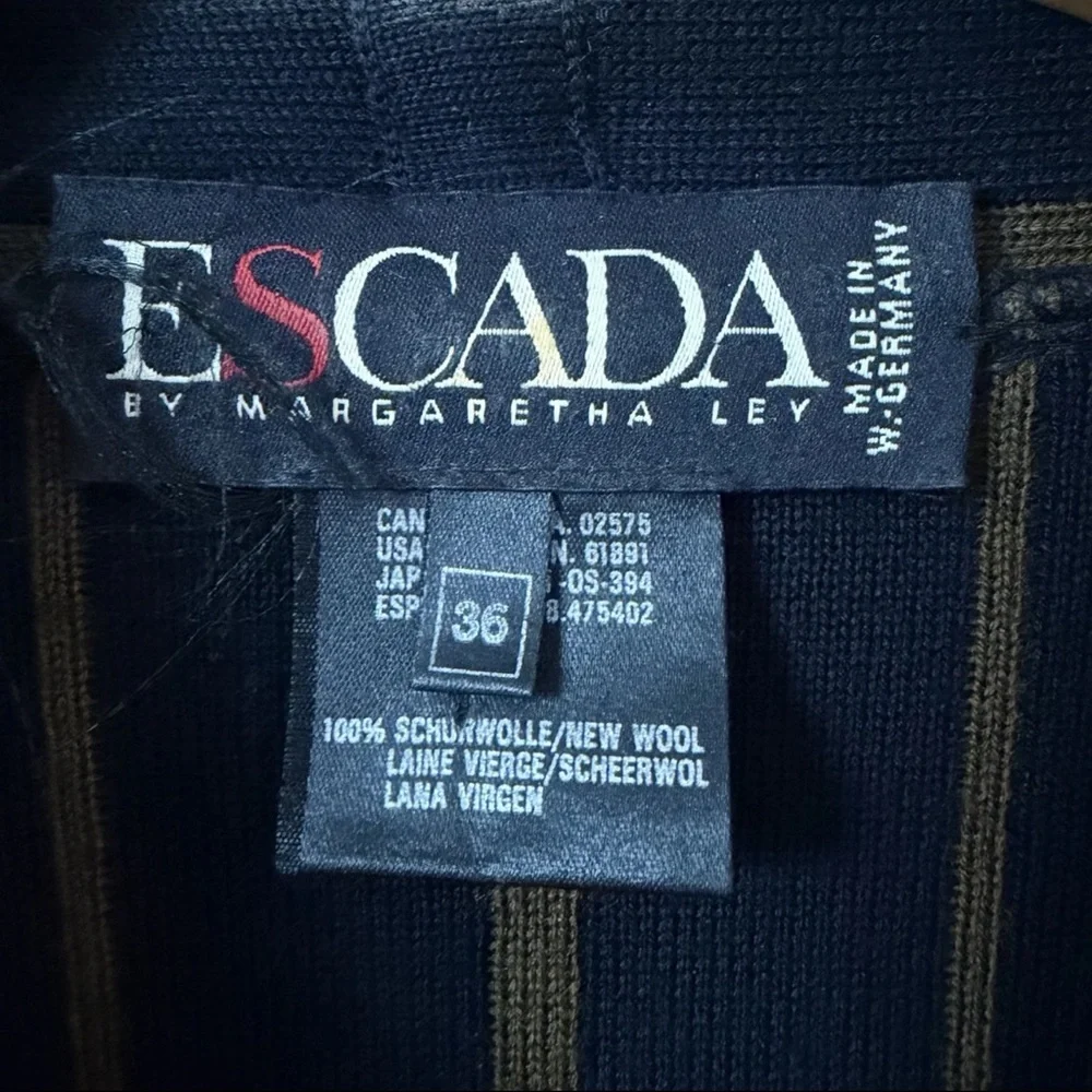 Escada beautiful vintage