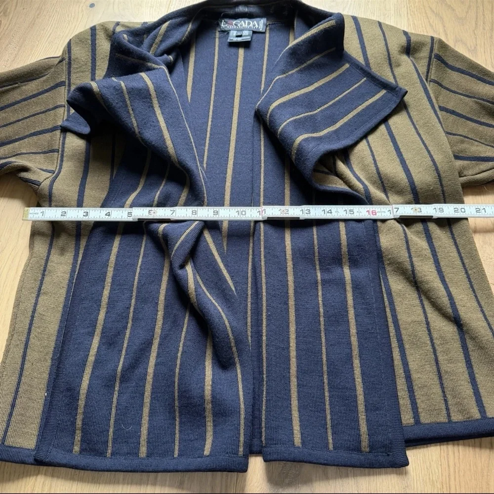 Escada beautiful vintage