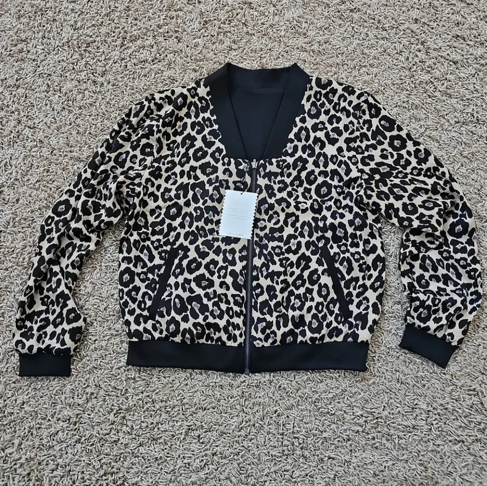 Stella & Dot black any