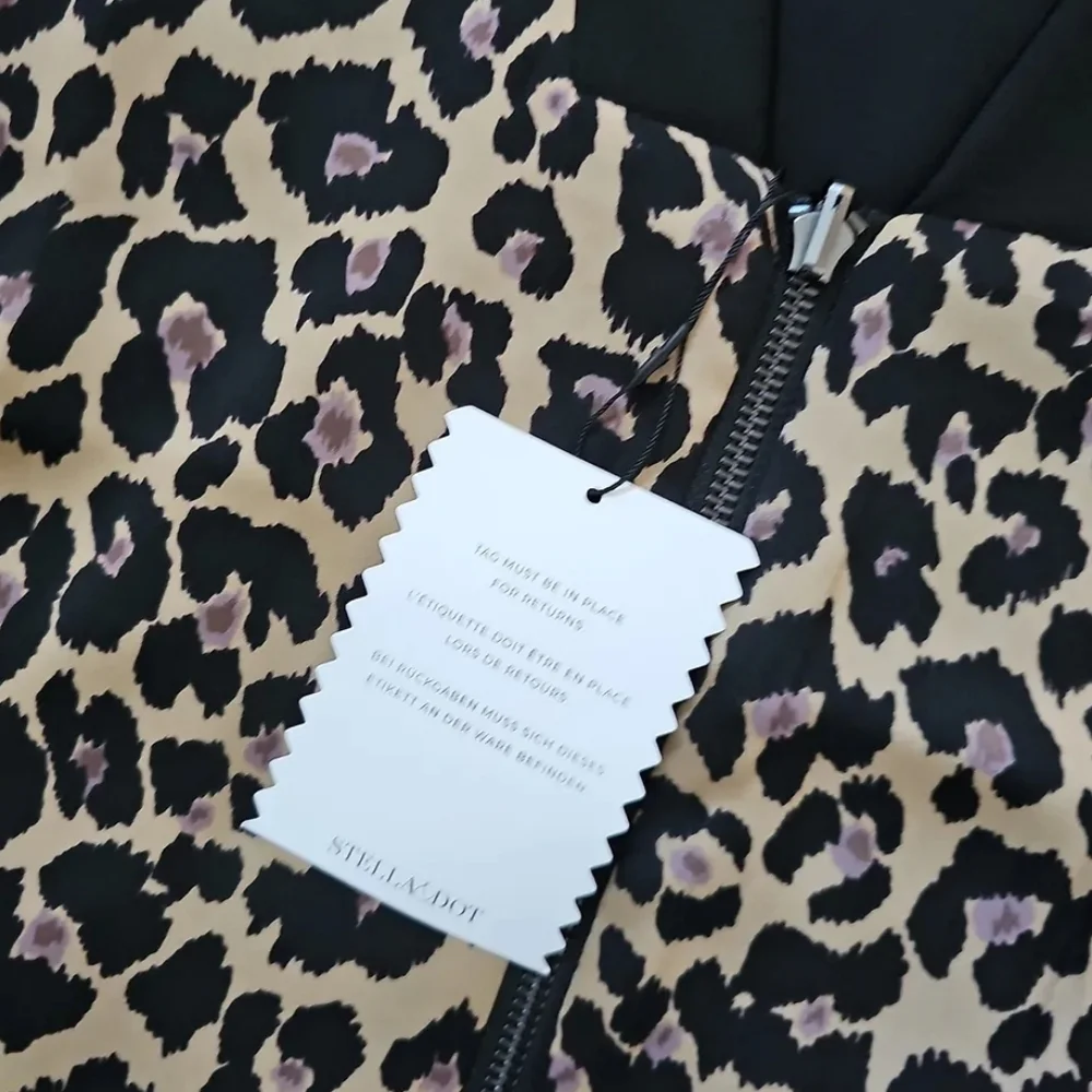 Stella & Dot size any black