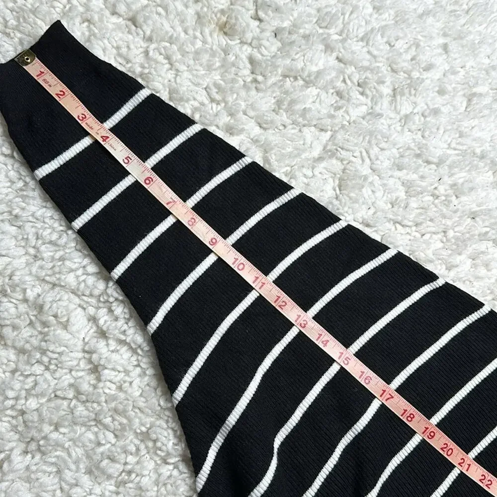 Philosophy neutral black