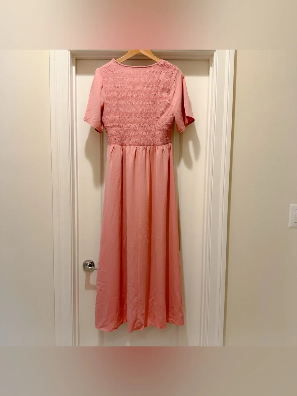 Like New Women’s Pink Smocked Maxi Short Sleeve Dress, Size M, Great Condition!!