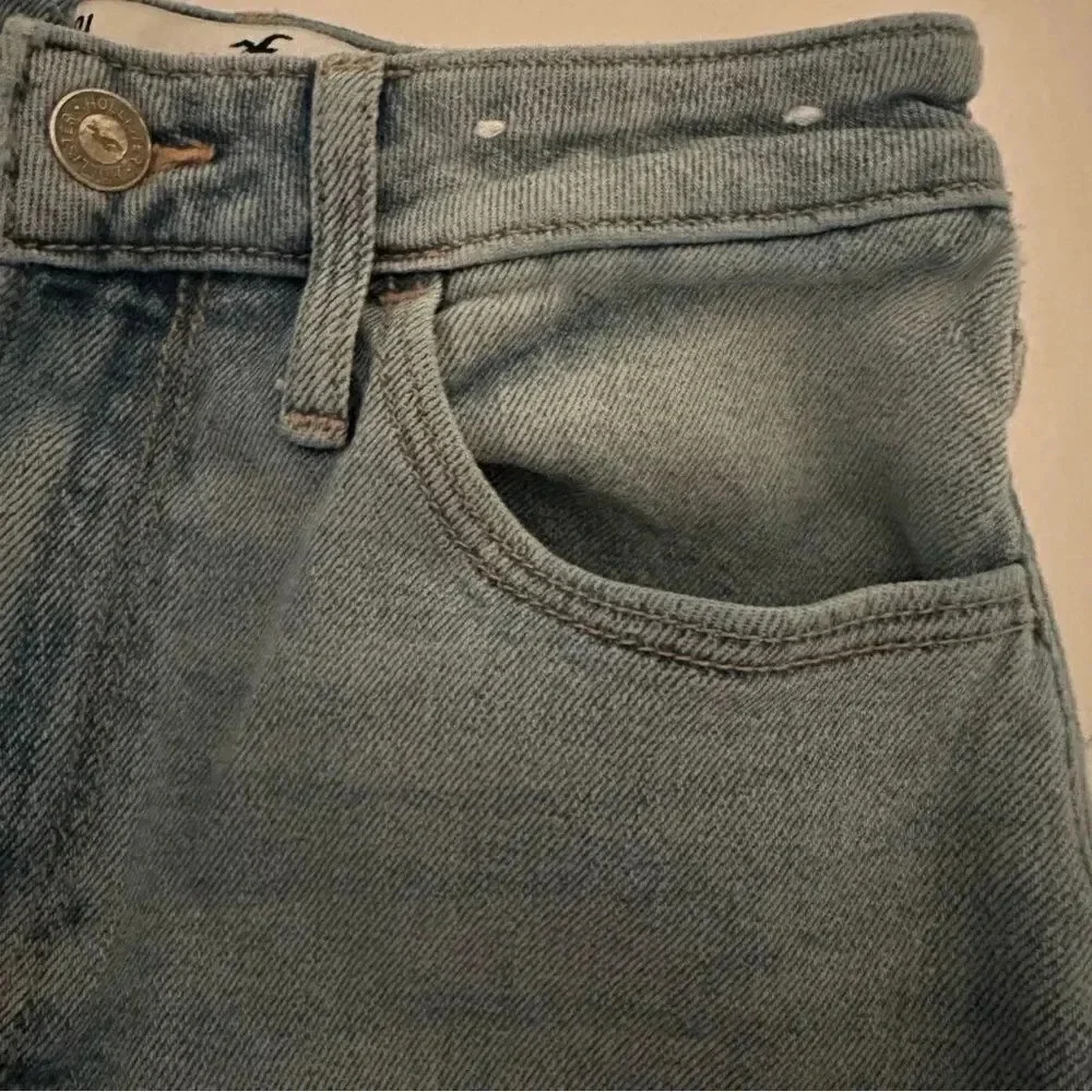 Hollister excellent women