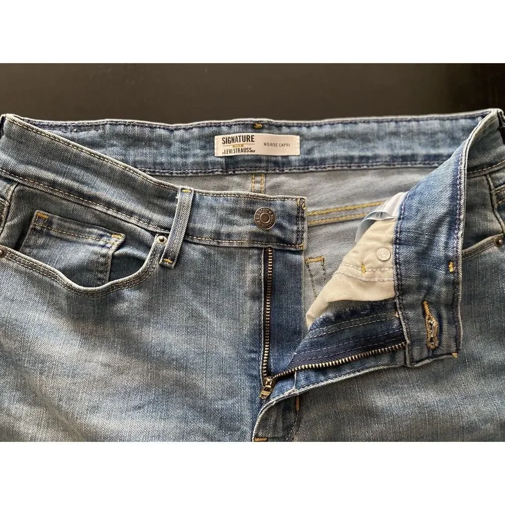 Levis these levi