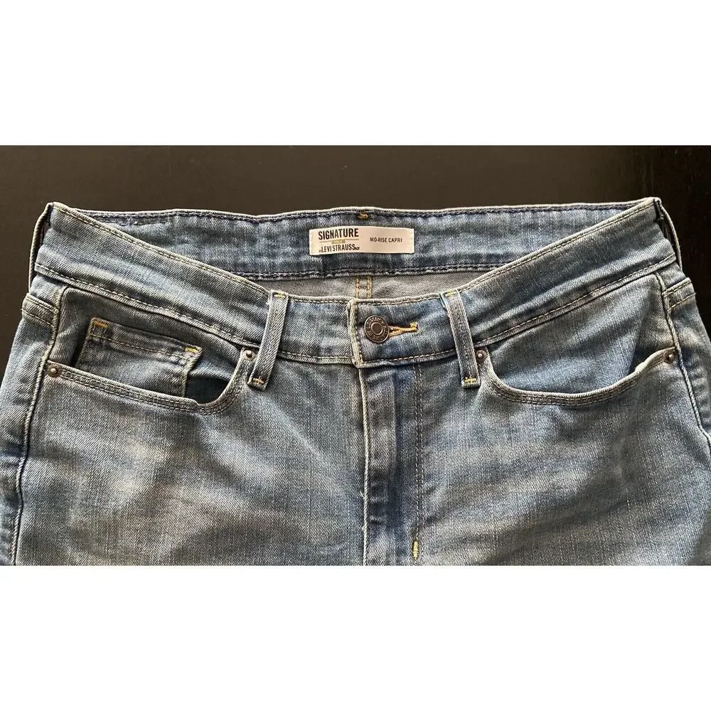Levis these levi