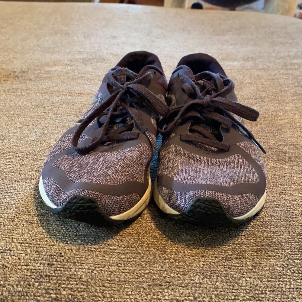 New Balance hard these