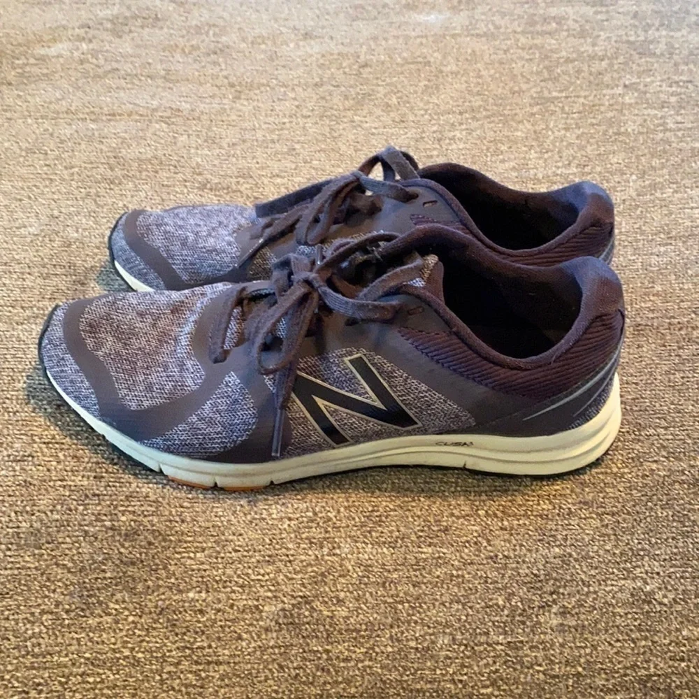 𝅺new Balanxe Cush ultra soft sneakers; size 8.5