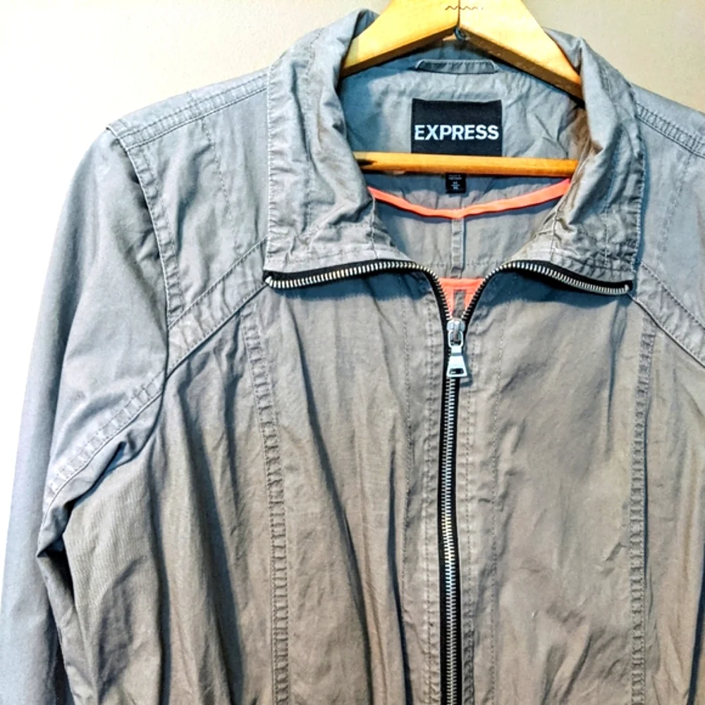 Express utility lightweight