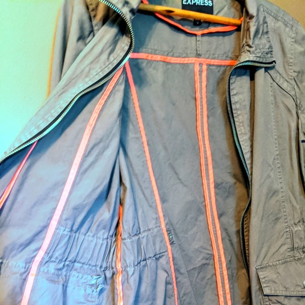 Express utility lightweight