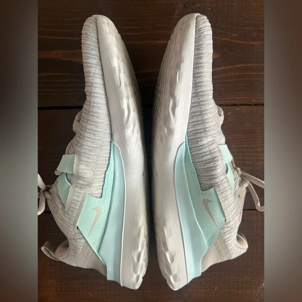 Nike step up