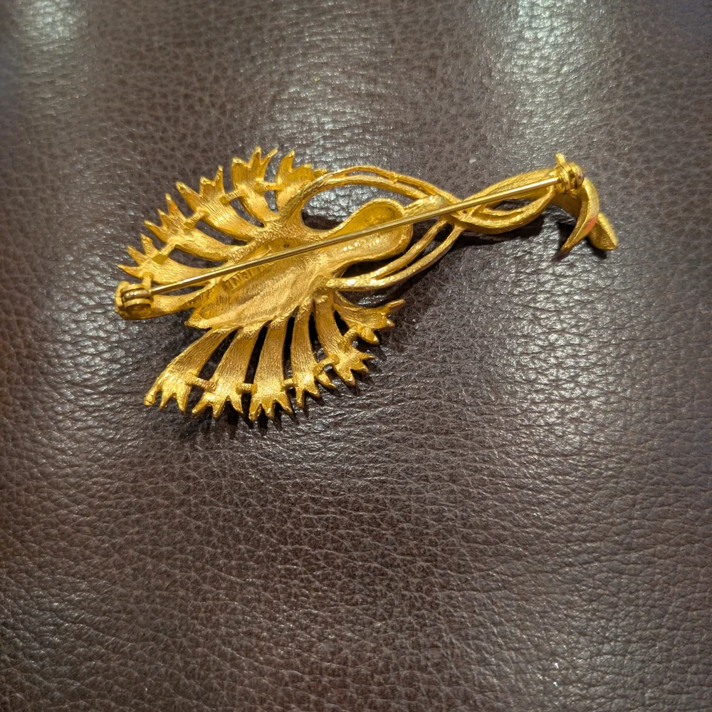 Vintage Signed M. J. Ent Faux Pearl Flower Gold Tone Floral Brooch 2.7