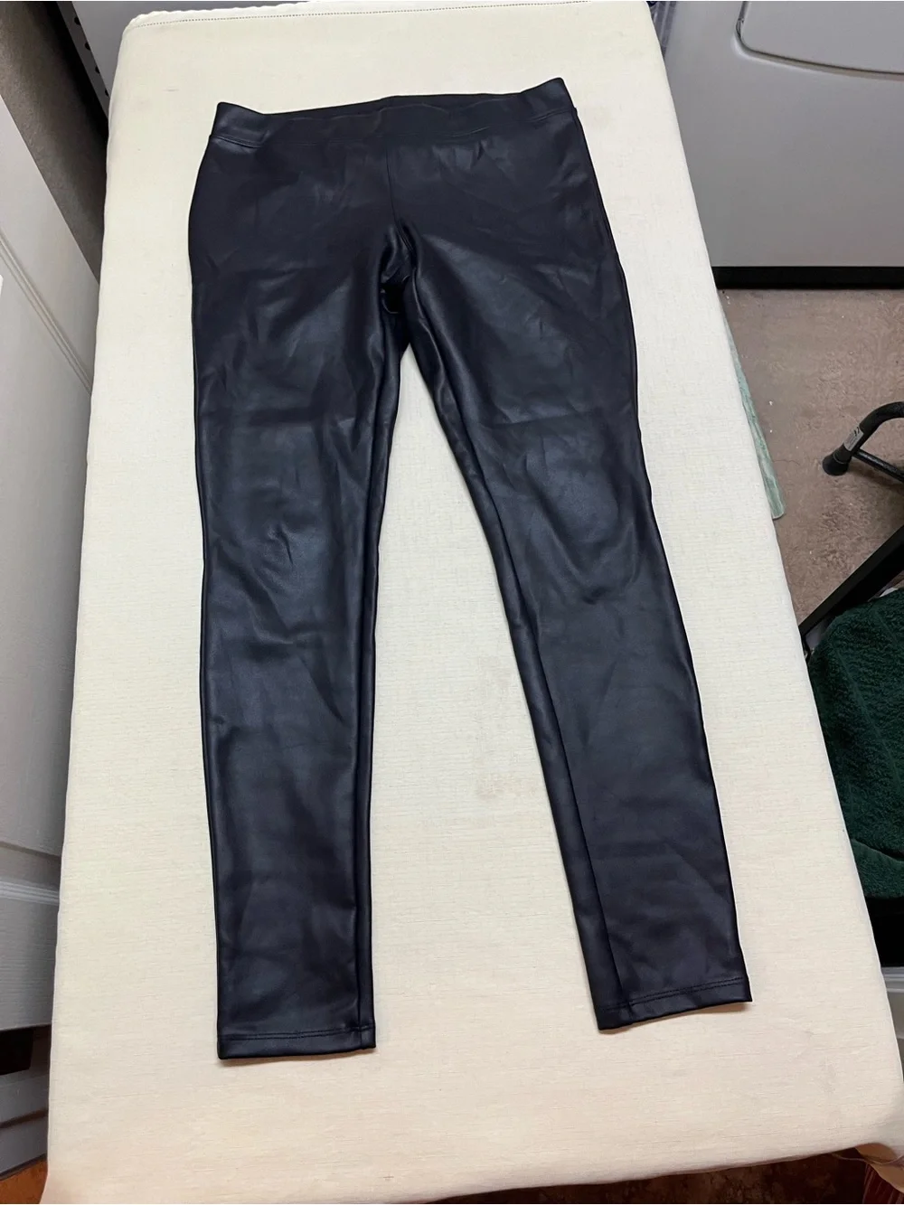 Express black faux