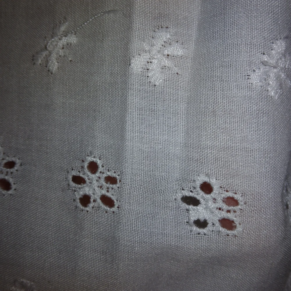 N/A fabric white