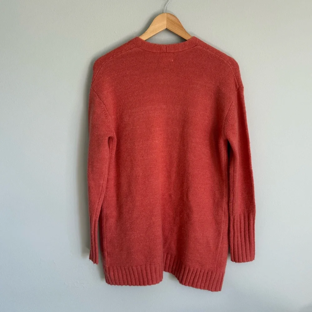Caslon chic coral