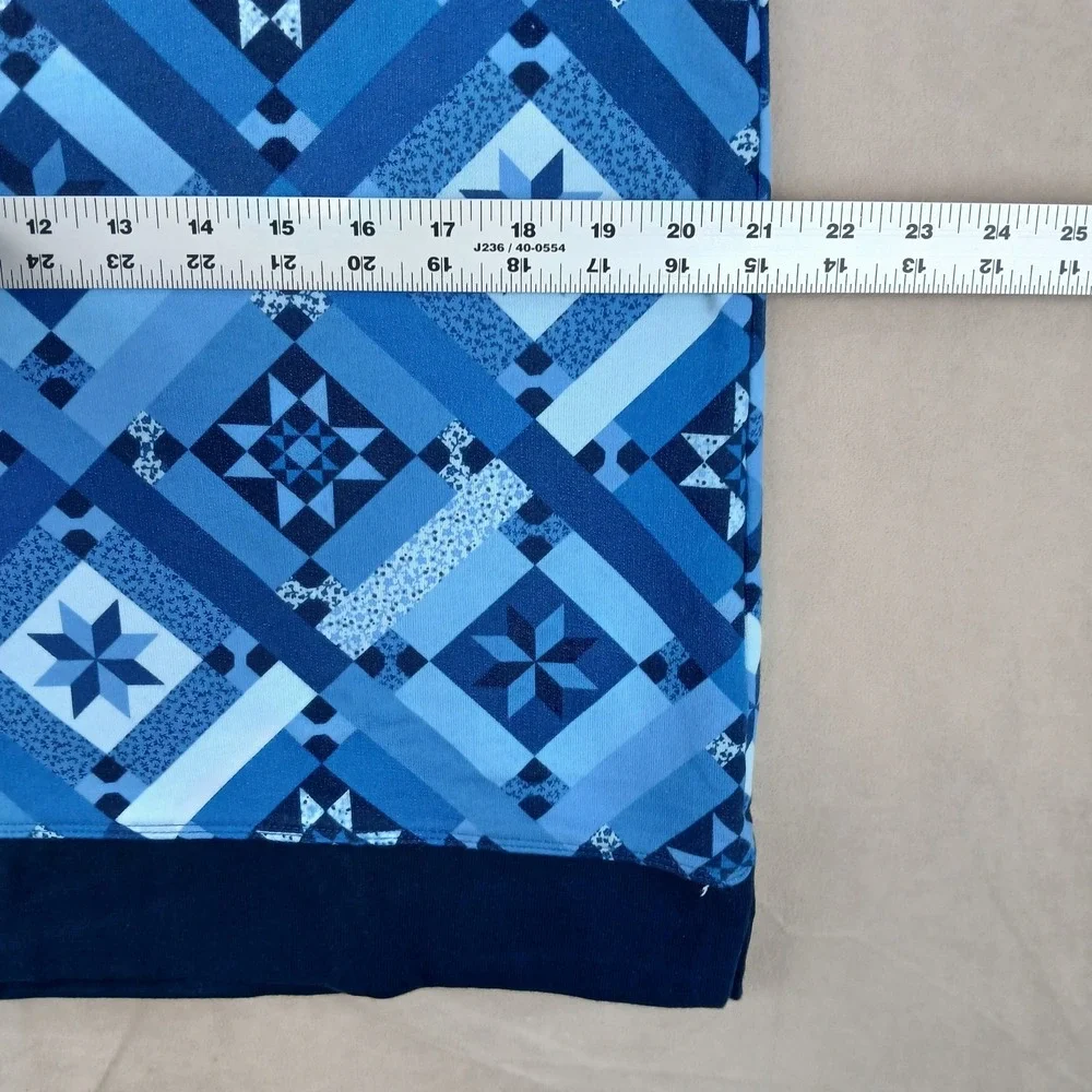 Lands End Medium 10-12‎ Womens Sweatshirt Serious Sweats Geometric 20x26