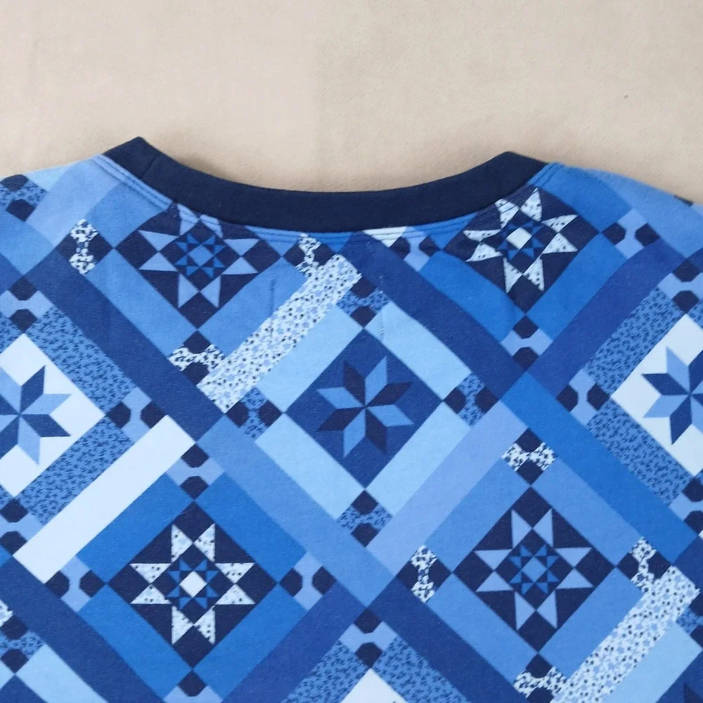 Lands End Medium 10-12‎ Womens Sweatshirt Serious Sweats Geometric 20x26