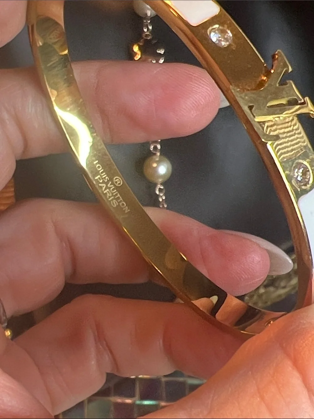 None elegant gold
