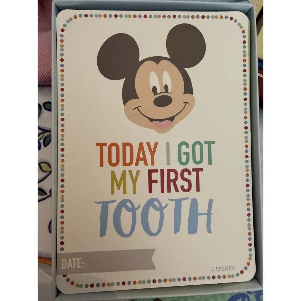 Disney box mickey