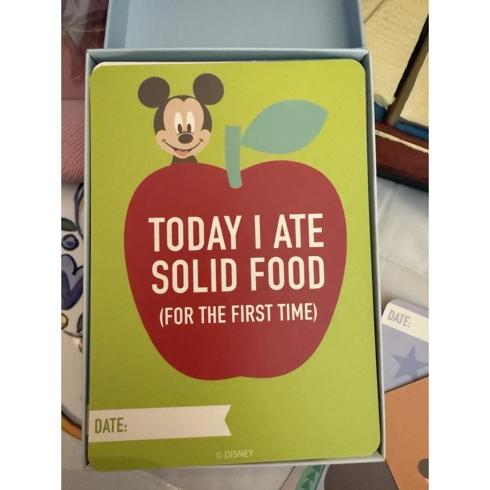 Disney box mickey