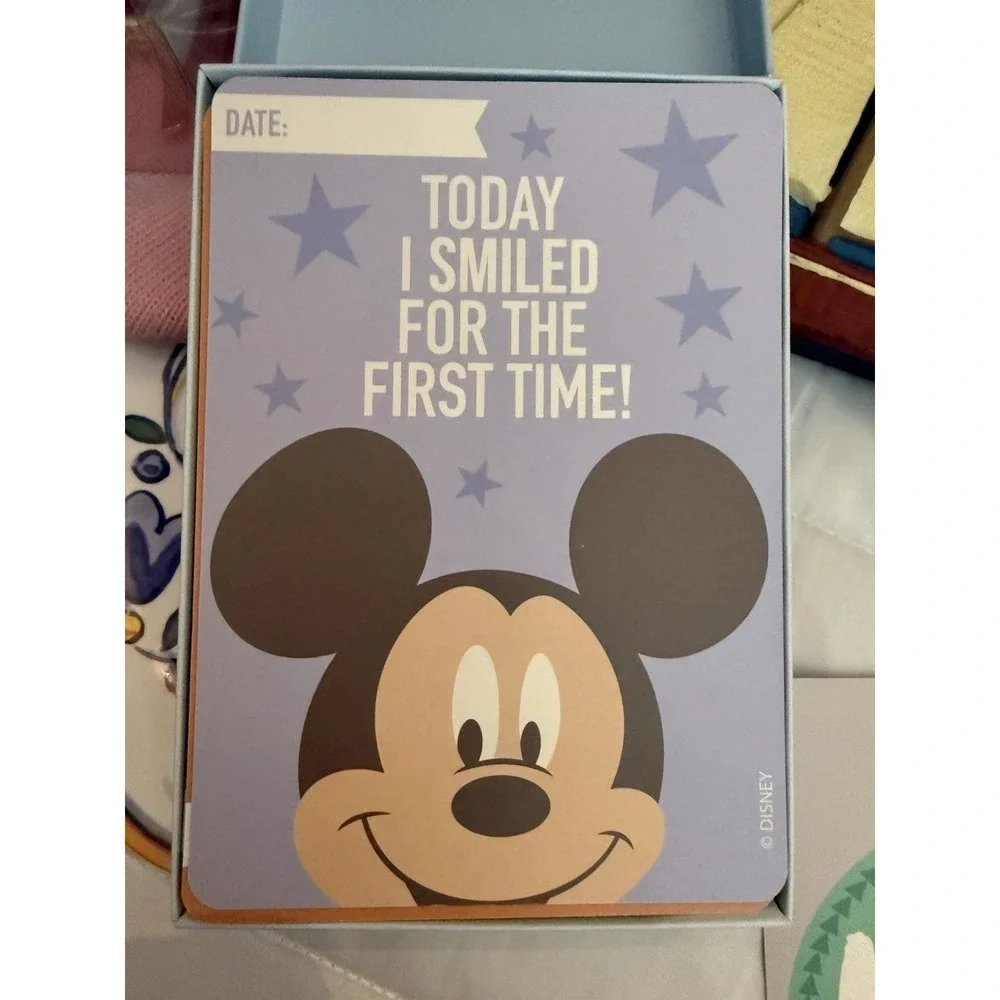 Disney box mickey